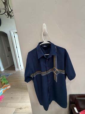 Transnine Vintage Men's‎ Navy Short Sleeve Button-Front, Geometric Graphic